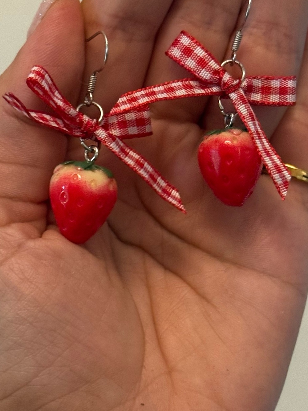 Red Strawberry Drop Earrings with Gingham Bow - Women Jewelry - Picture 3 of 3